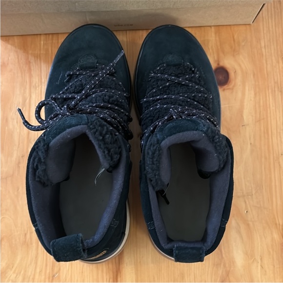 🐑UGG - Women's Lakesider Heritage Boots - Size 7 - Picture 4 of 8